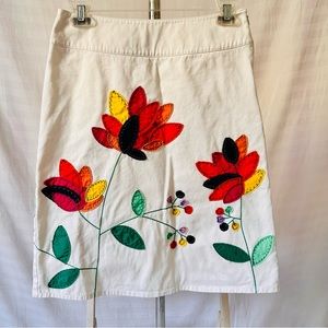 Boden White Skirt Applique Flowers Size 4 Cotton 🌺